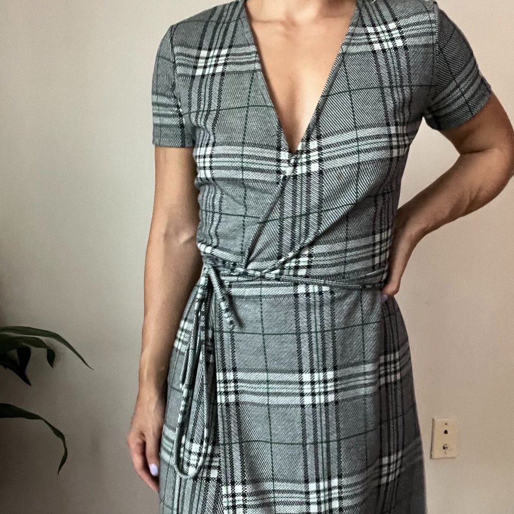 Plaid Wrap Around Dress Size 28/S